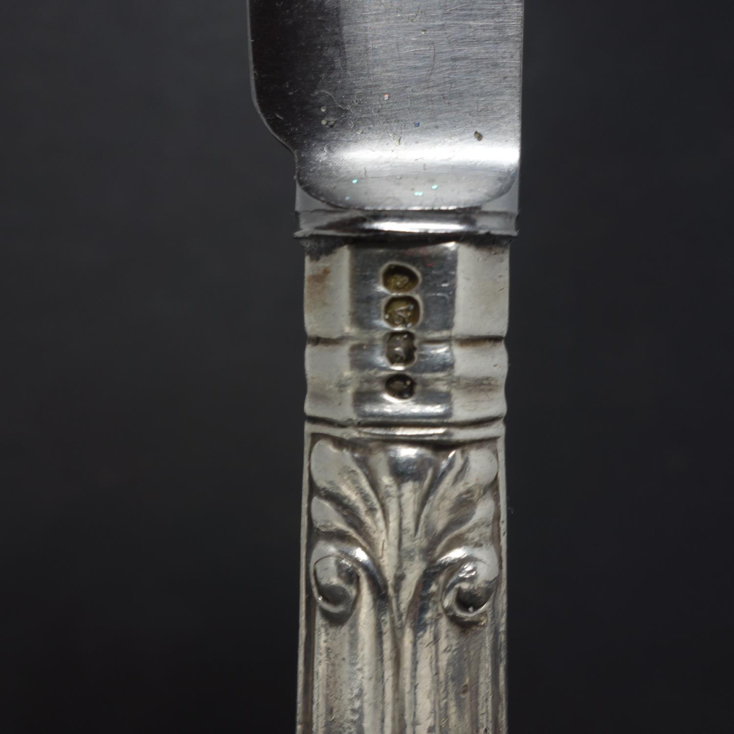 A collection of eleven 19th century silver handled knives, comprising five Victorian knives and five - Image 5 of 7