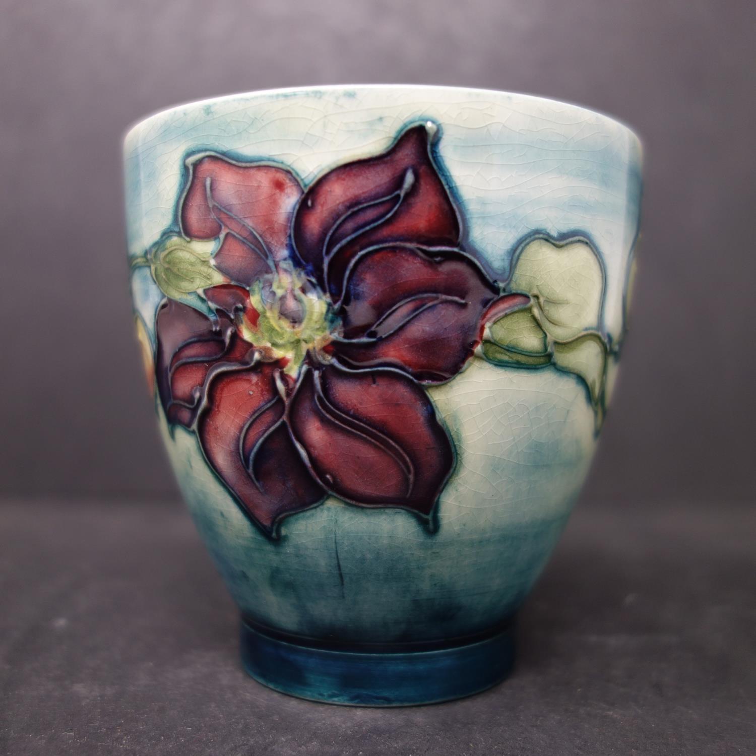 A vintage Moorcroft 'Clematis' small planter pot, H.9cm