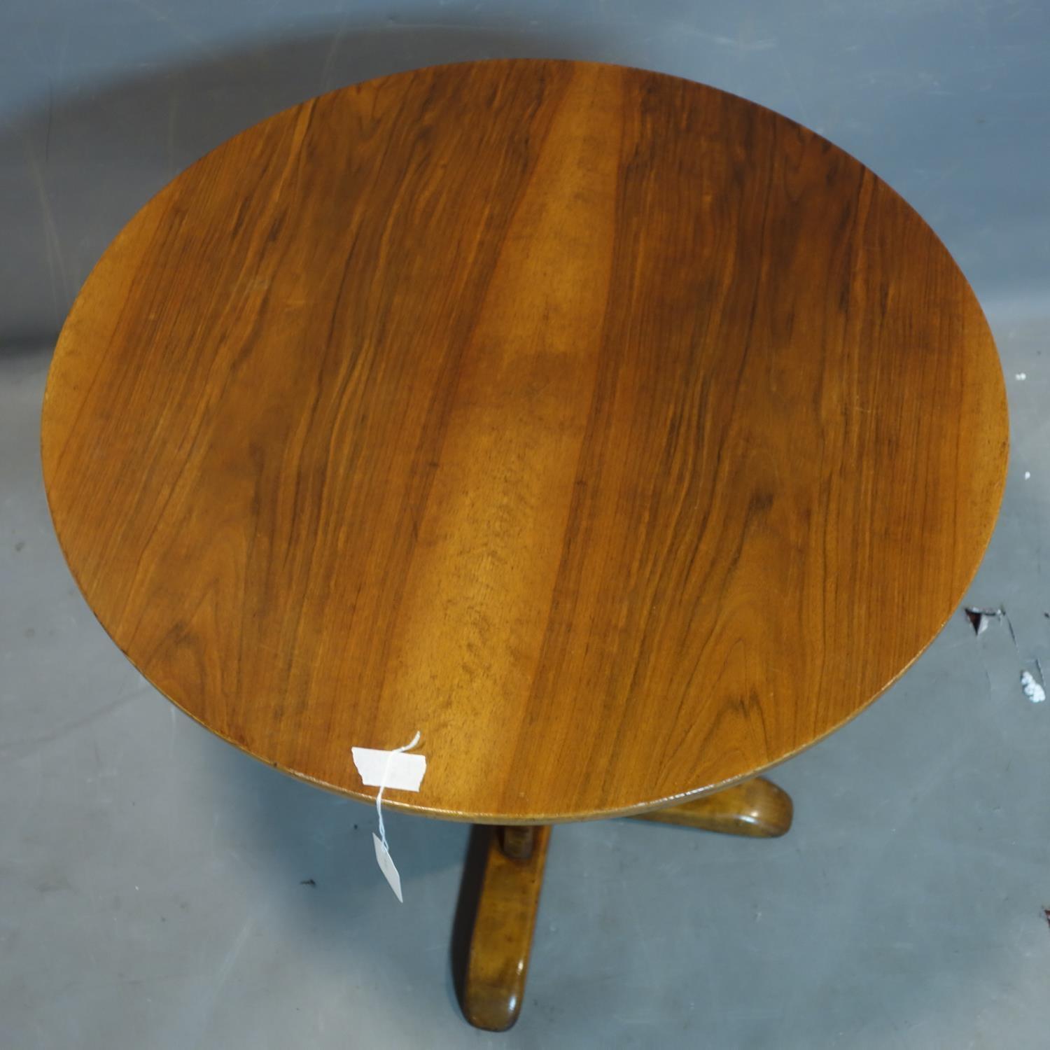 An Art Deco style walnut lamp table, H.60 D.70cm - Image 2 of 2