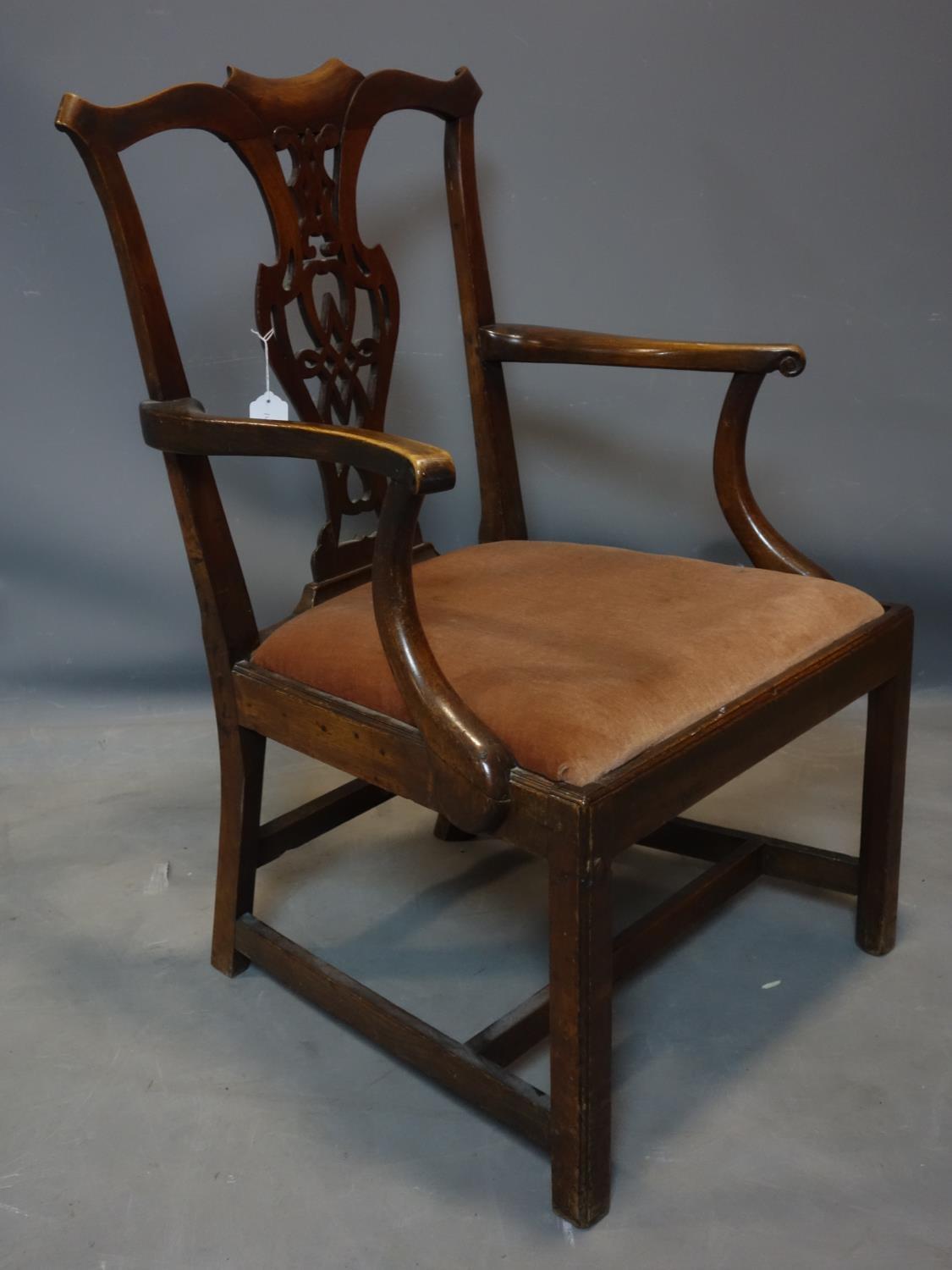 A 19th century Chippendale style mahogany carver chair - Image 2 of 3