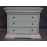 A French cream painted chest of 4 drawers, H.90 W.110 D.51cm