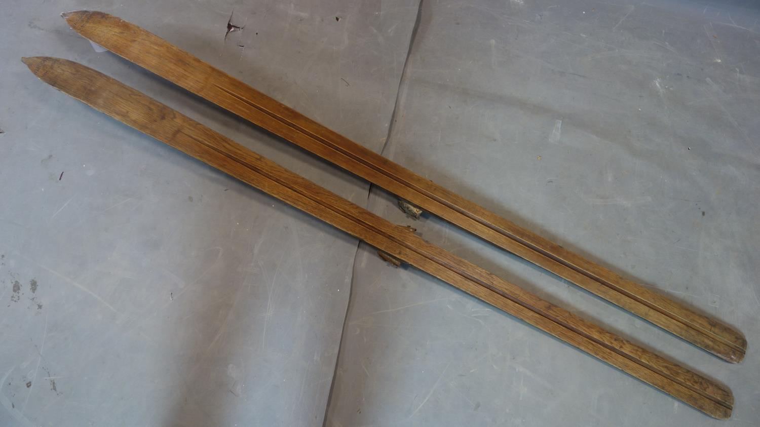 A pair of vintage oak skis inlcuding ski poles by Faucigny J. Amoudruz - Image 7 of 11