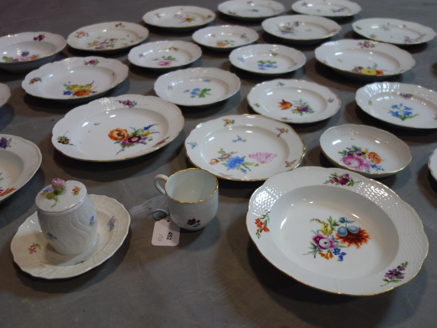A collection of Meissen porcelain to include 23 plates, a cup and a sugar pot - Image 3 of 5