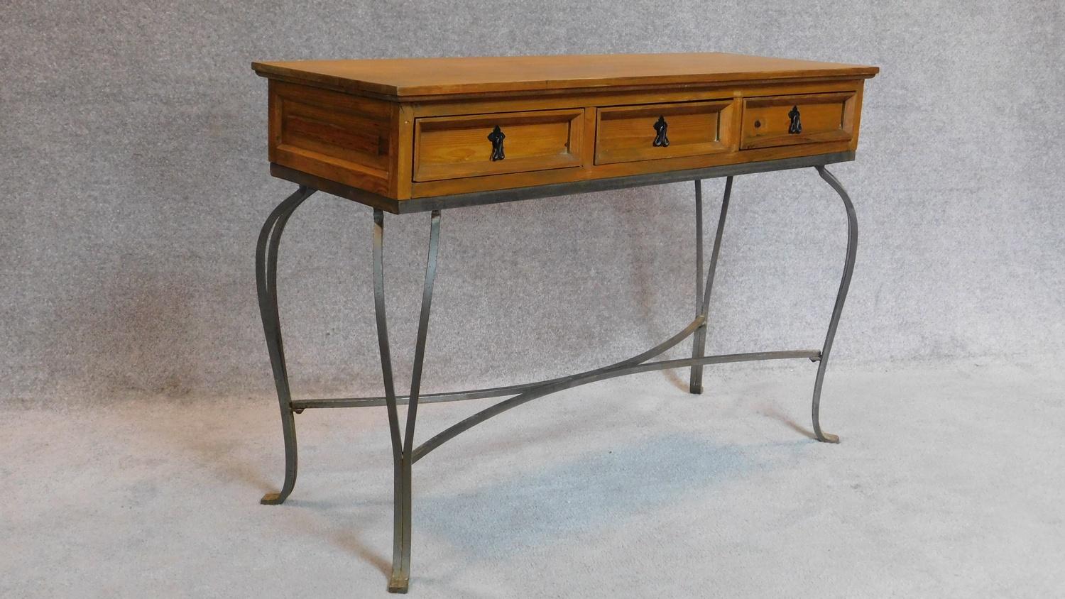 20th Century pitch pine console table with three drawers on cabriole wrought iron legs. - Image 3 of 4