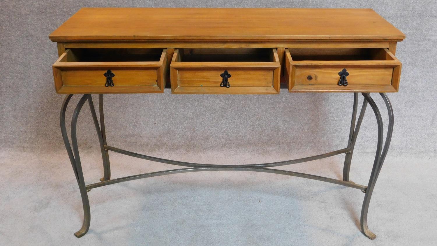 20th Century pitch pine console table with three drawers on cabriole wrought iron legs. - Image 2 of 4