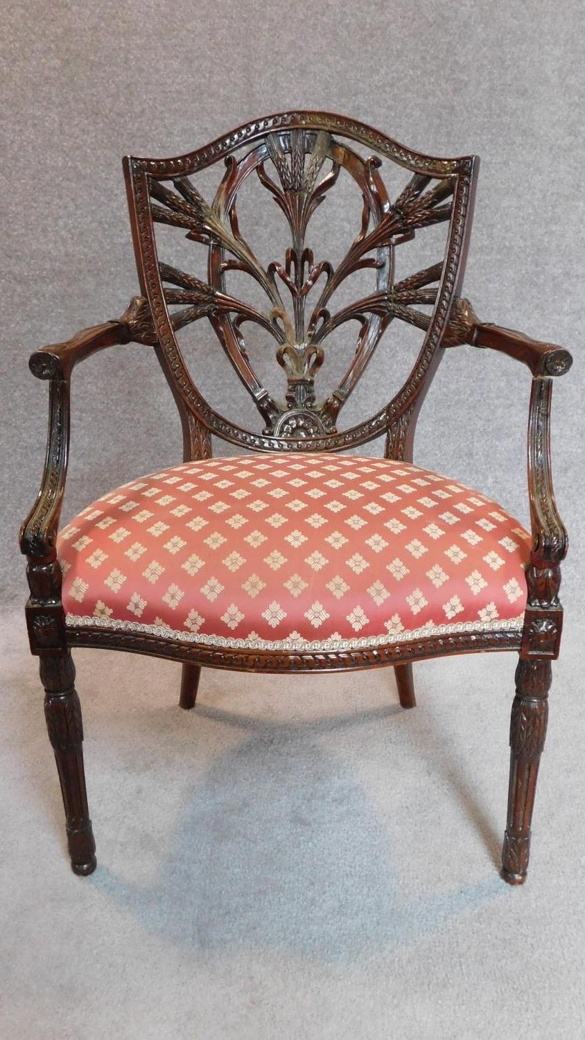 A mahogany Hepplewhite style desk chair. H.96cm - Image 2 of 6