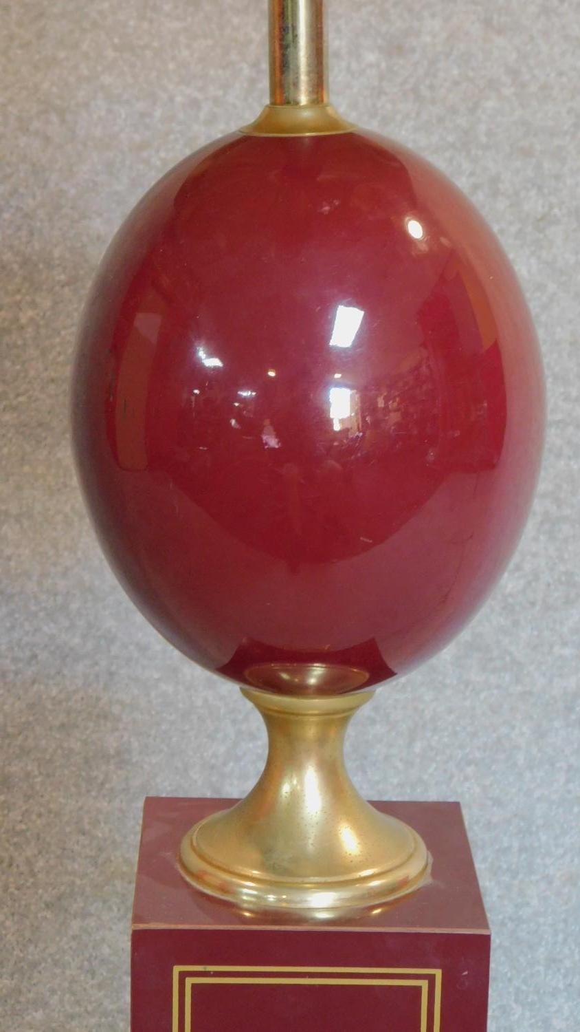 A vintage 1970's standard lamp in the form of an urn on a plinth. H.135cm - Image 2 of 3