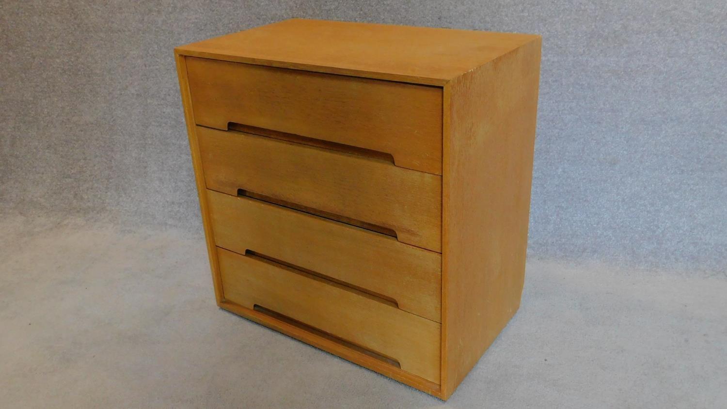 A small oak 4 drawer chest by Stag furniture. 77x76x46cm - Image 3 of 4