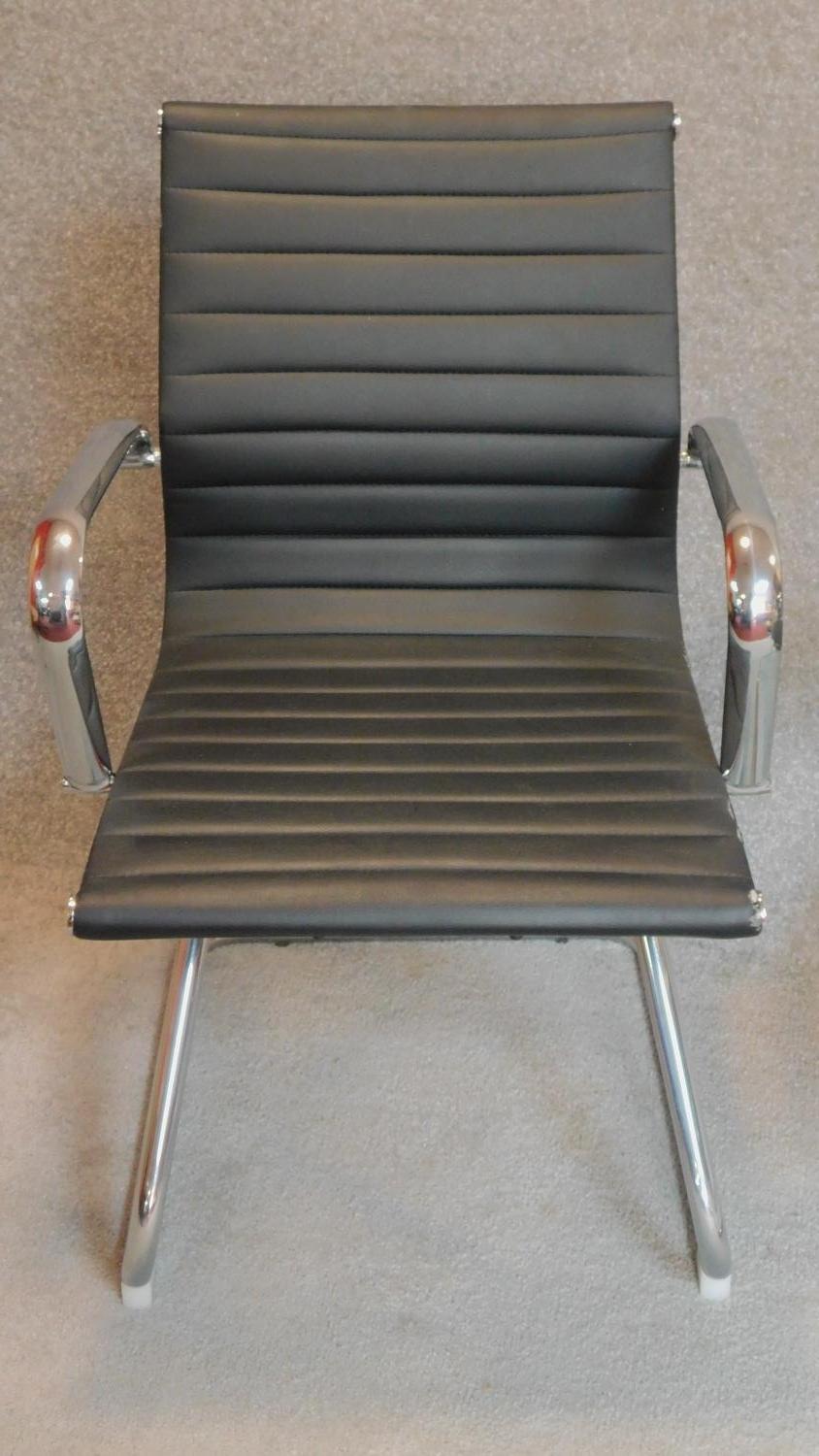 A set of four tubular chrome framed boardroom chairs. H.88cm - Image 3 of 6