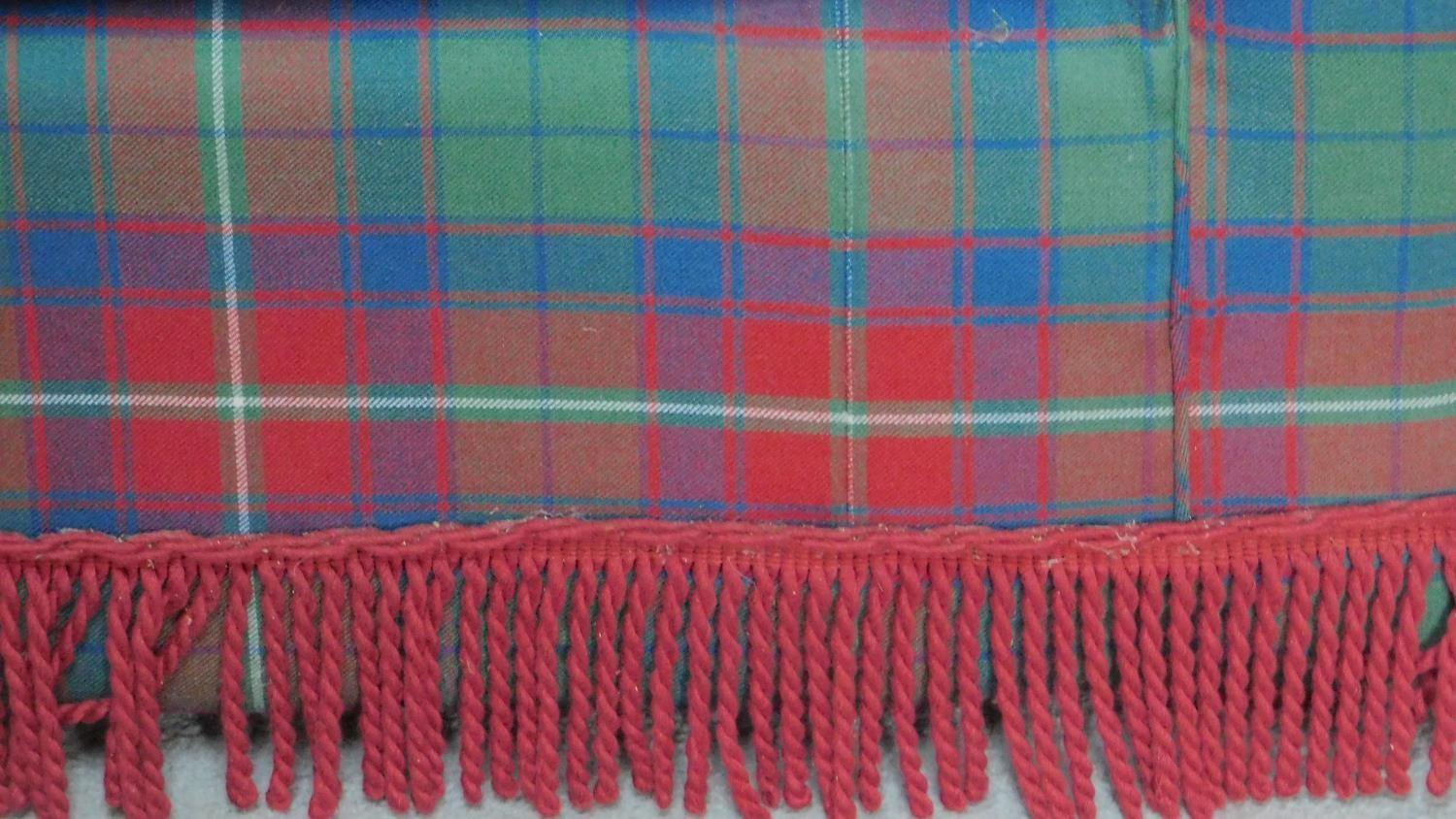 A tartan two seater sofa bed. 77x190x100cm - Image 4 of 6