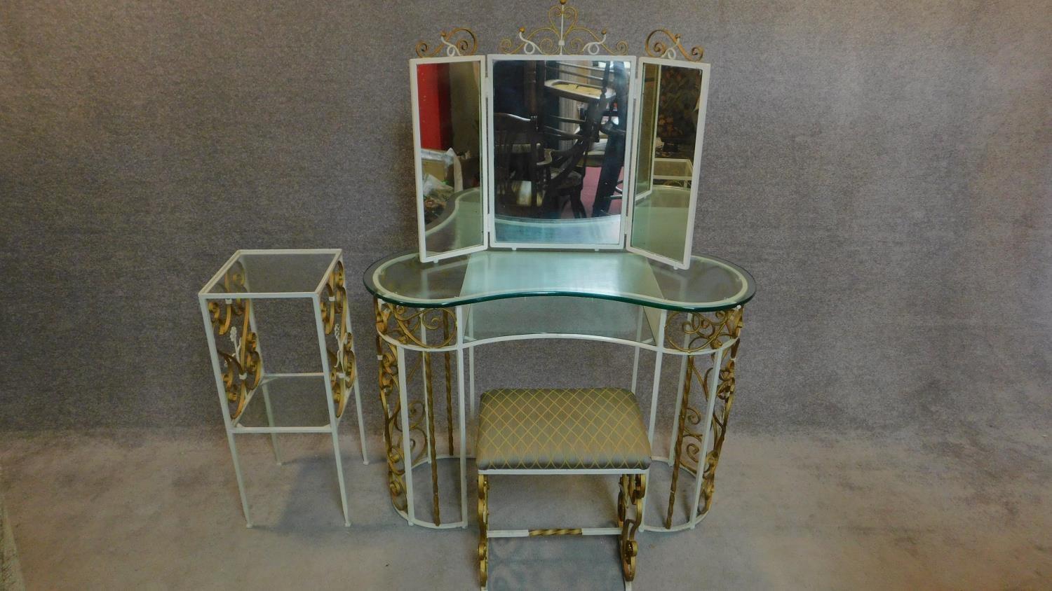 A mid 20th century wrought iron and gilt dressing table set to include kidney shaped dressing table, - Image 2 of 5