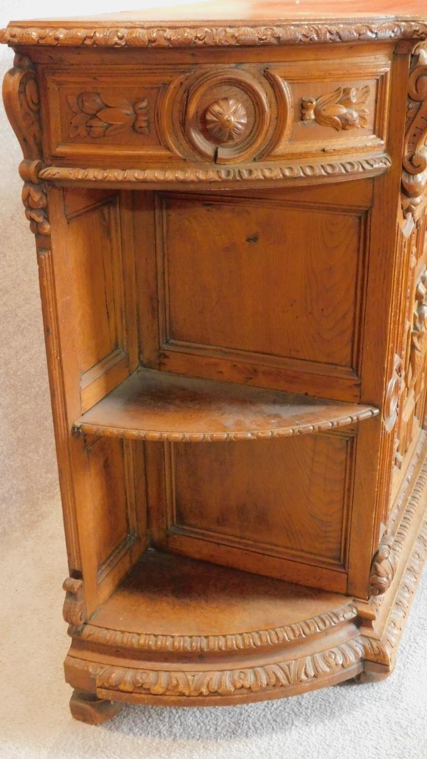 A 19th century Flemish style oak carved cabinet fitted doors and drawers. 100x155x44cm - Image 4 of 11