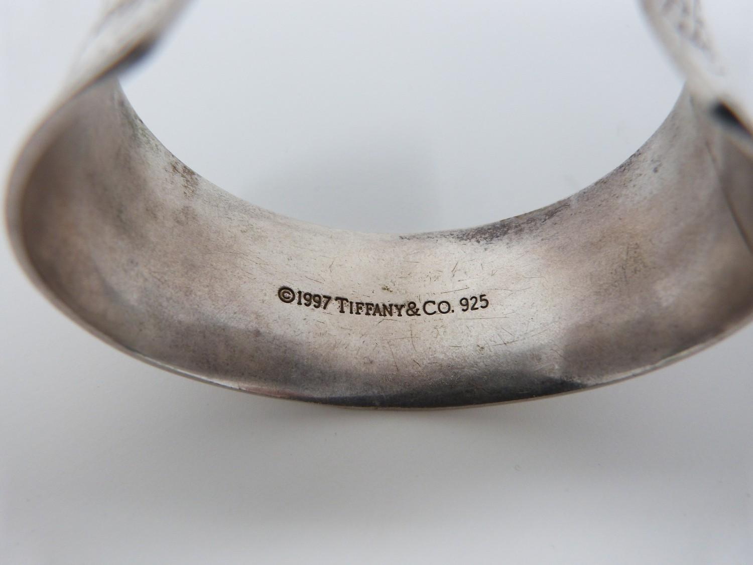 Tiffany & Co., silver engraved cuff, engraved with 'Tiffany & Co., New York, Fifth Avenue. Stamped - Image 3 of 6