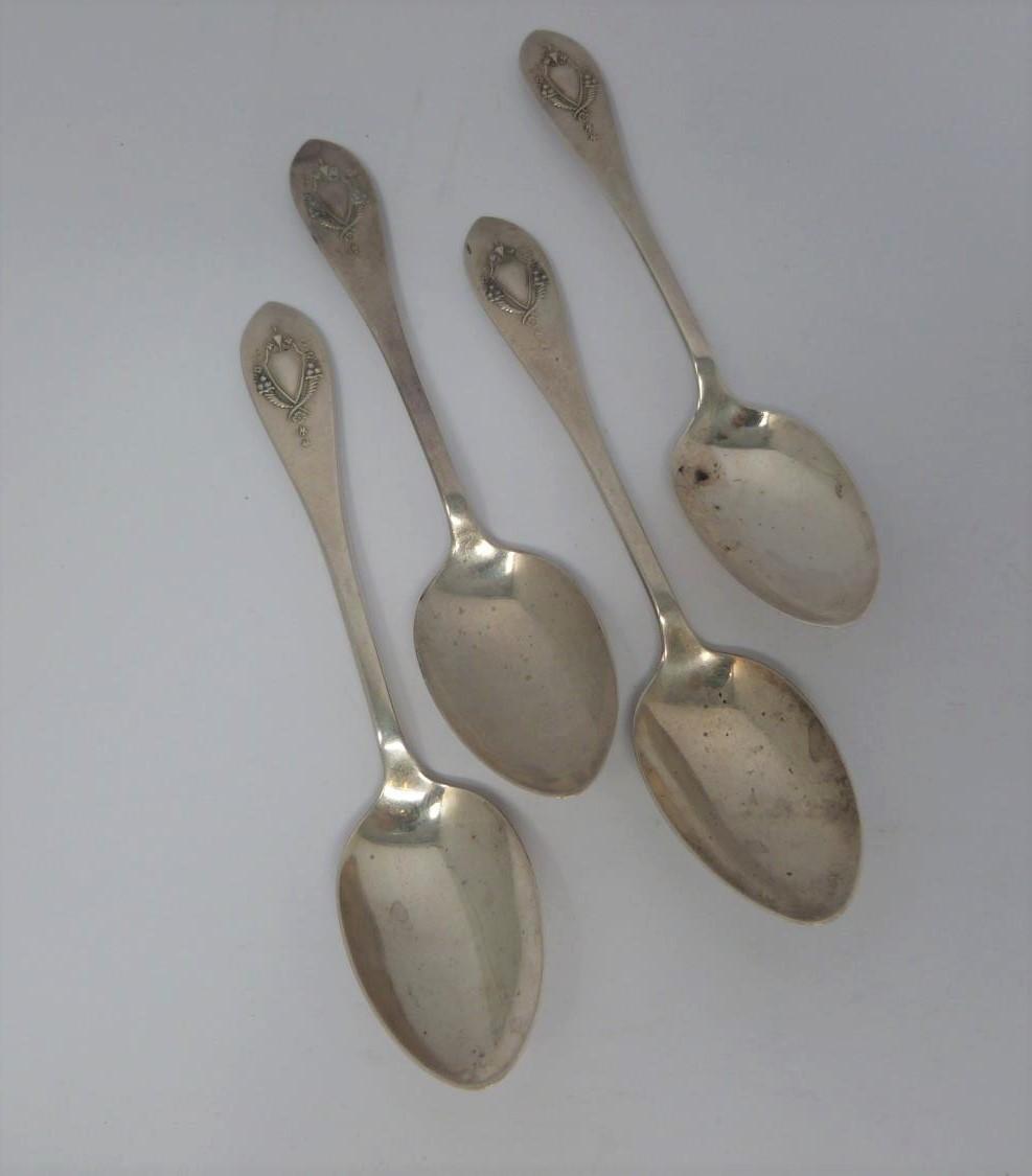 A collection of silver spoons, including tourist and collector's spoons. (411g). - Image 2 of 6