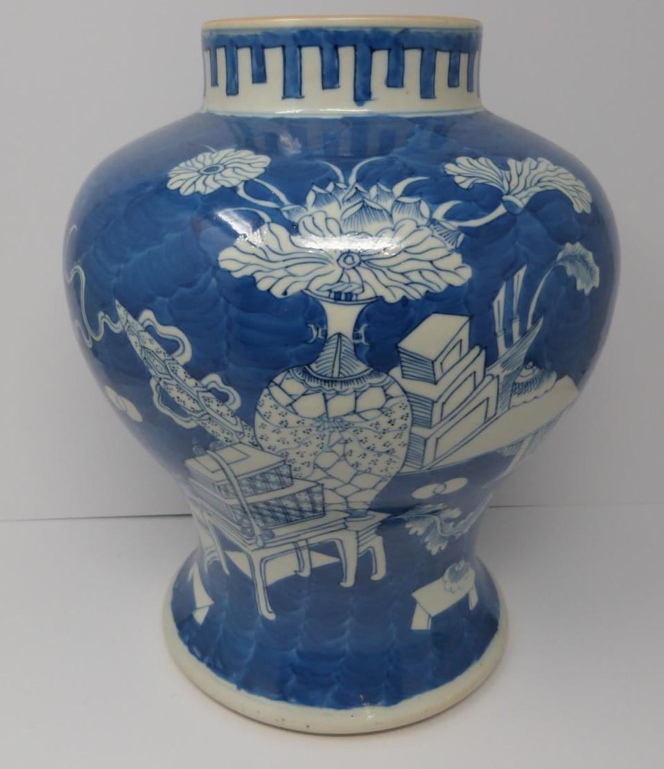 A large blue and white lidded jar (missing lid), Qing dynasty, 19th century, Kangxi mark double blue - Image 3 of 10