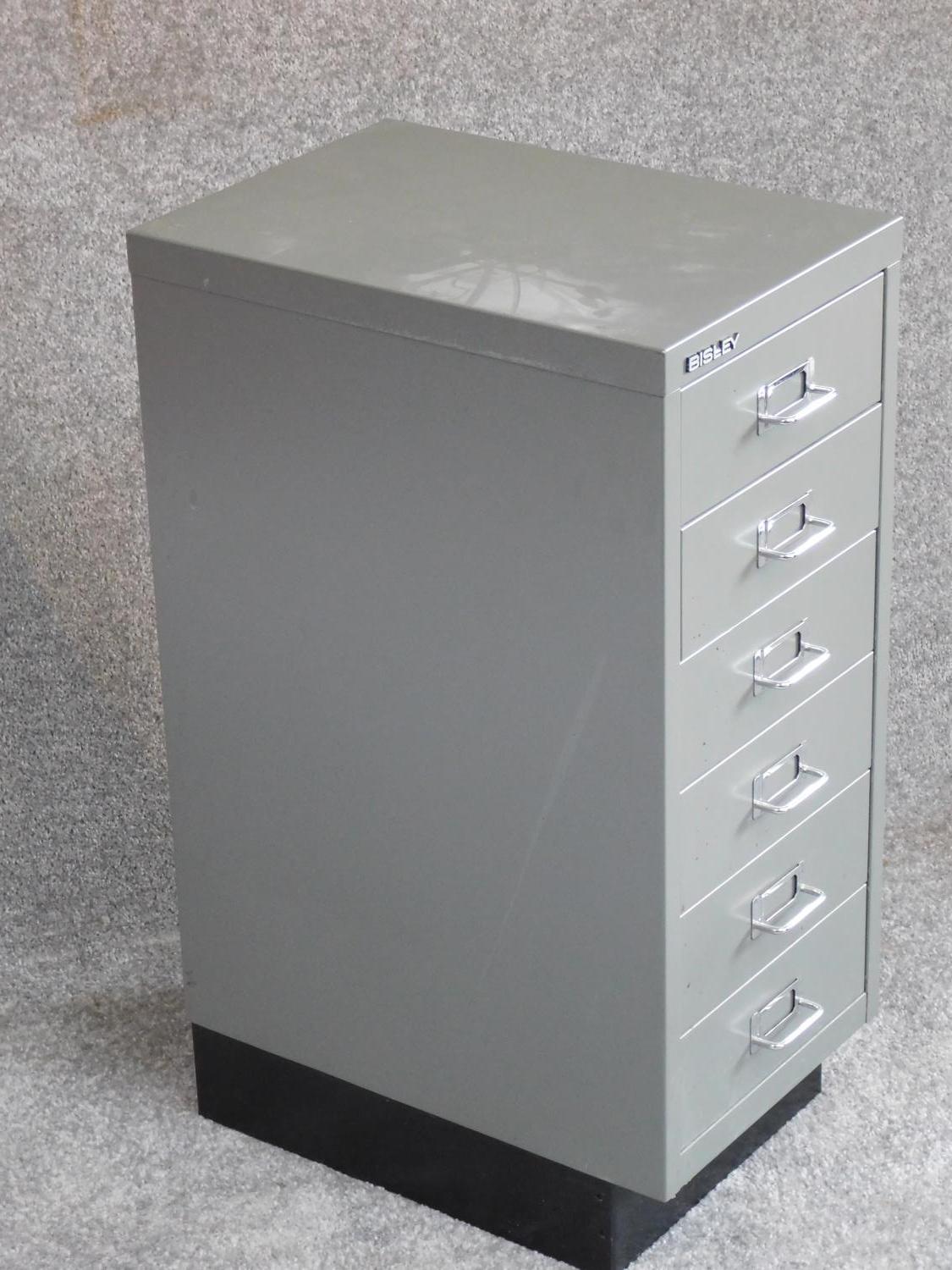 A small metal Bisley specimen filing cabinet of six drawers. H.68 W.28 D.41cm - Image 4 of 4