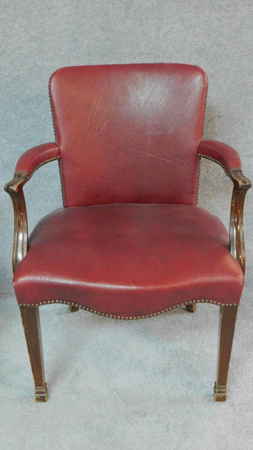 A pair of Georgian style mahogany armchairs. H.88cm - Image 2 of 9
