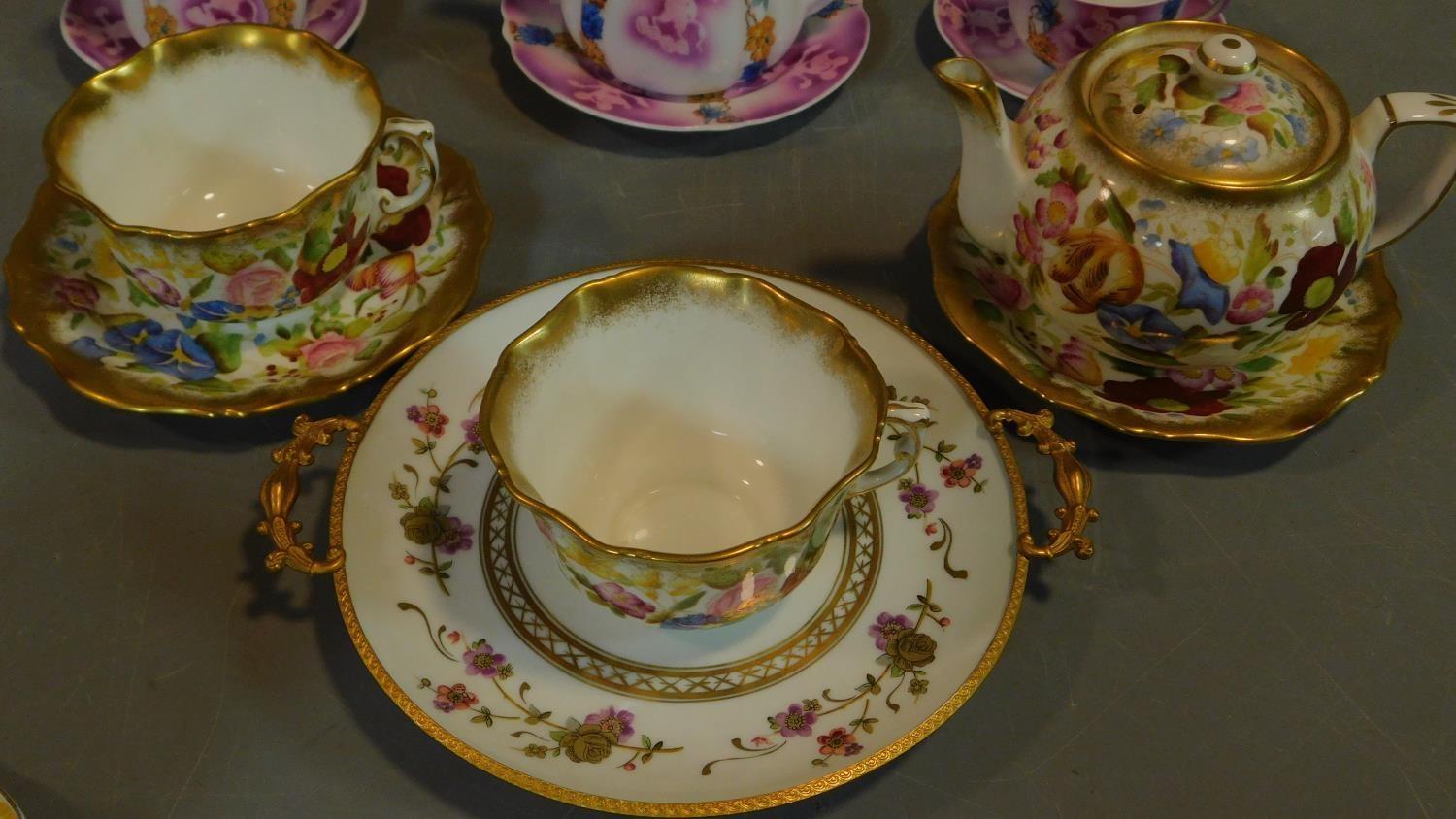 A miscellaneous collection of Victorian and later porcelain, vase, cups, saucers etc. - Image 10 of 14