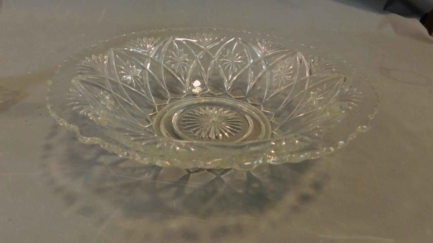 A pair of cut glass items, including vase and bowl. - Image 3 of 3