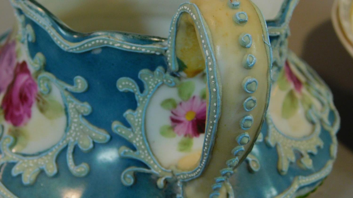 A miscellaneous collection of Victorian and later porcelain, vase, cups, saucers etc. - Image 5 of 14