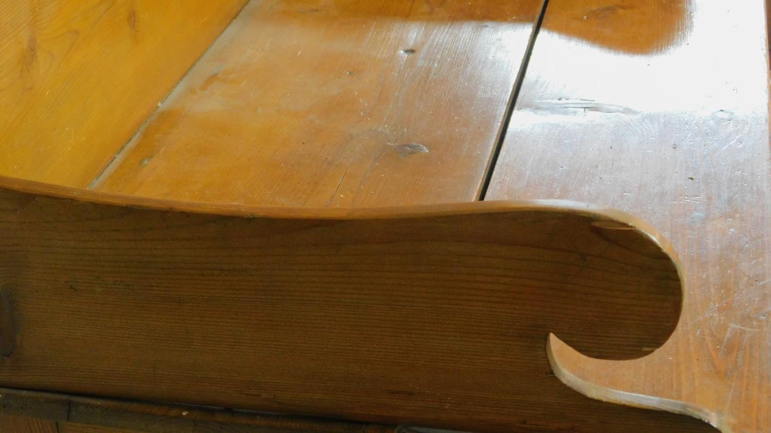 A Victorian pine washstand with raised shaped back and two frieze drawers on turned tapering - Image 4 of 6