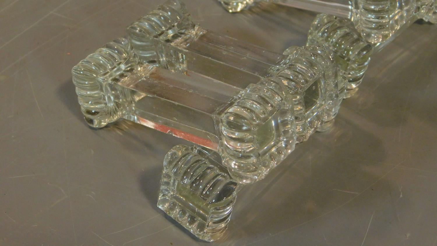 A set of ten vintage champagne bowls and a set of glass knife rests. - Image 3 of 5