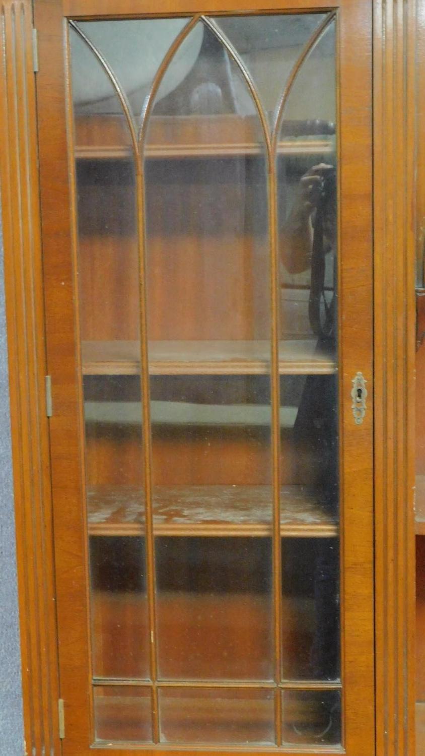 A Georgian style mahogany two section library bookcase with upper glazed section above base fitted - Image 4 of 7