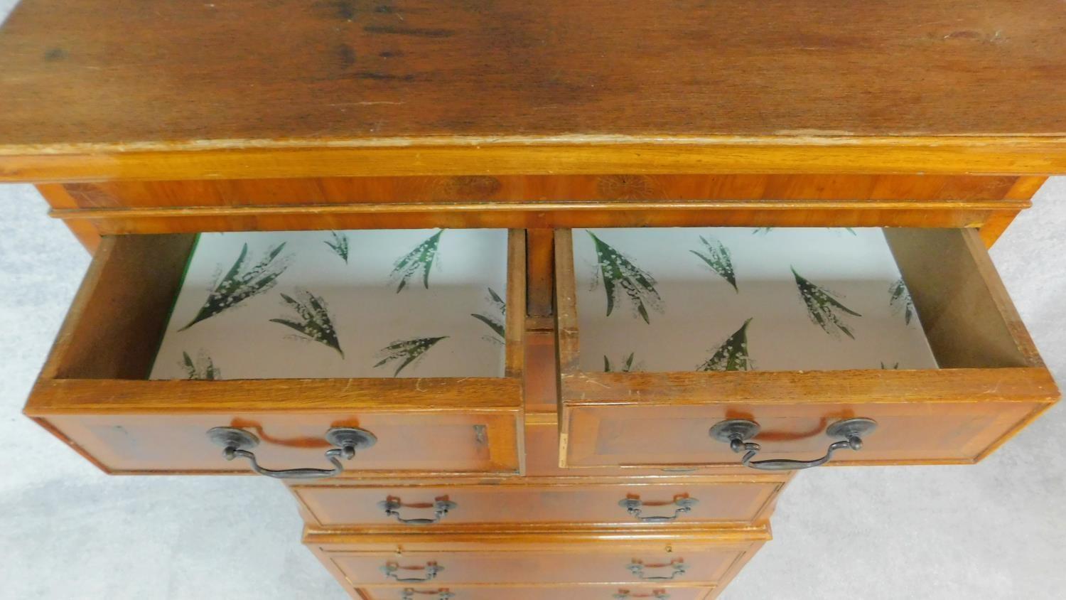 A Georgian style yew chest on chest with two short and six long drawers fitted brushing slide. H.174 - Image 5 of 7