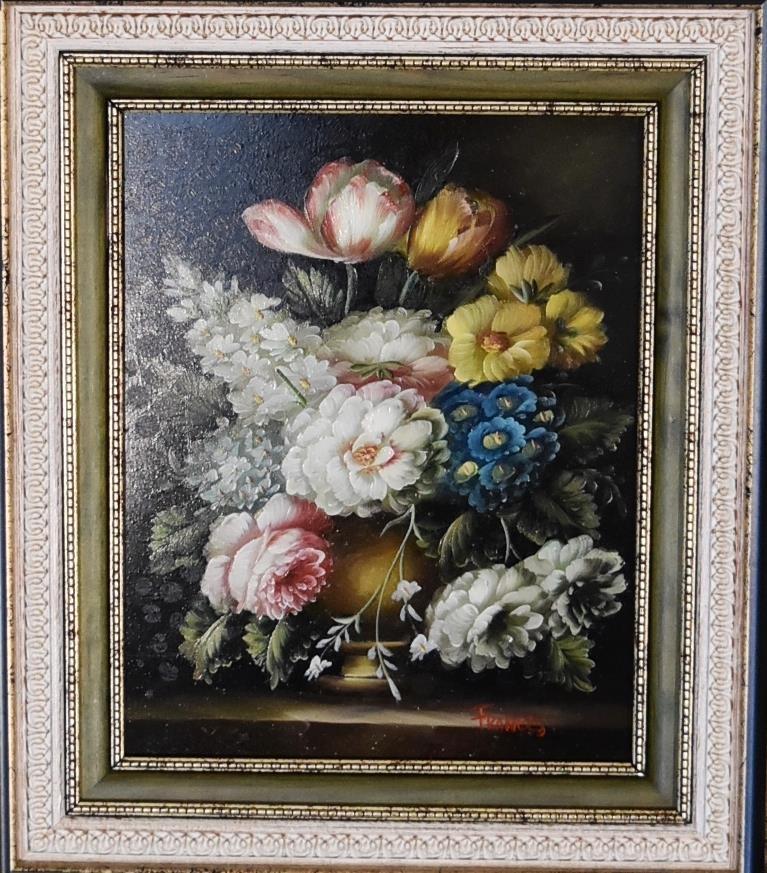 A gilt framed oil on canvas, still life flowers, signed. 39cm x 43cm. - Image 2 of 4