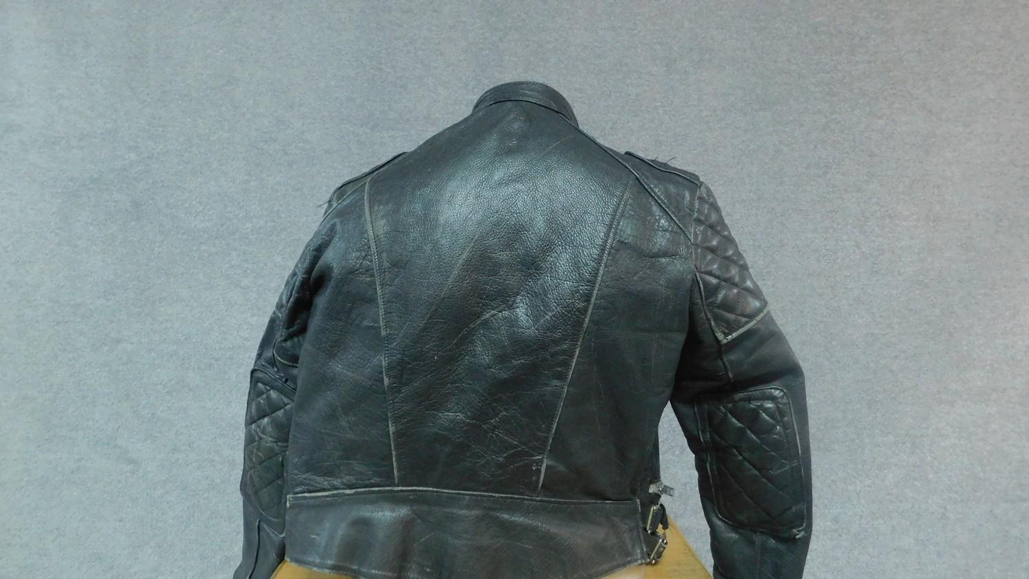 A vintage leather motorcycle jacket. (small size). - Image 2 of 4