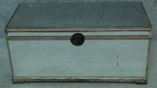 A painted frame coffer with bevelled mirror panelled top and sides. H.47 W.100 D.47cm