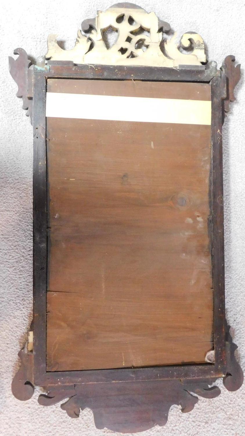 A Georgian mahogany fret carved mirror with carved gilt cresting and satinwood inlaid conch shell - Image 6 of 6