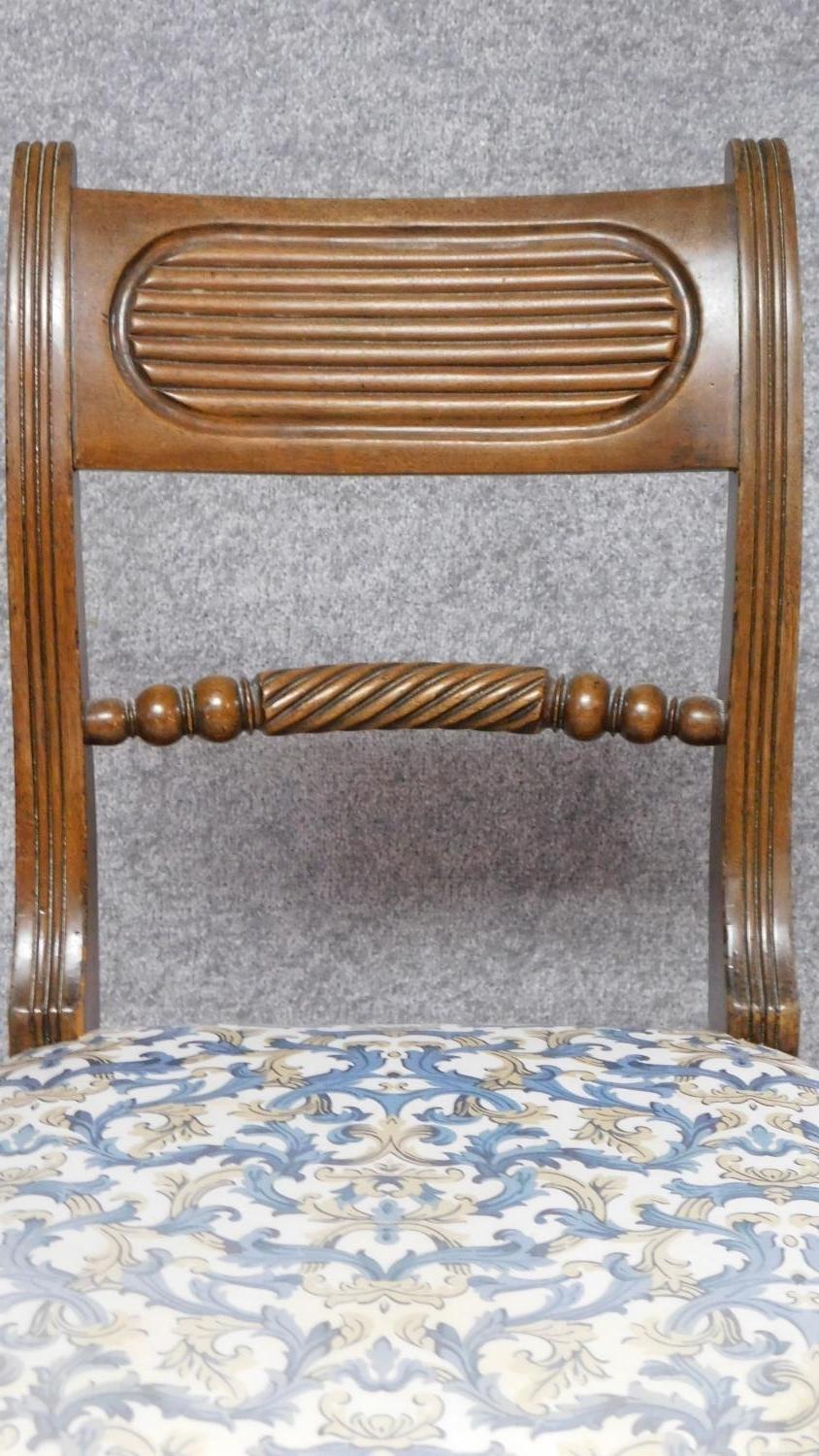 A pair of Regency mahogany dining chairs with rope twist backs and sabre supports. H.84cm - Image 3 of 9