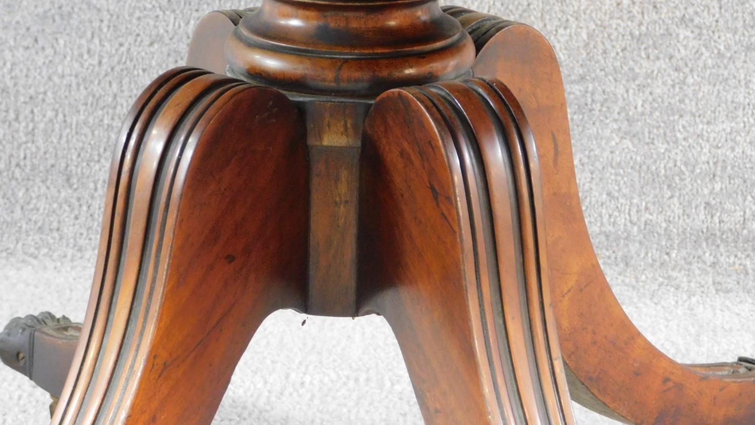 A Regency mahogany drop flap Pembroke table fitted end drawer on swept fluted quadruped supports. - Image 7 of 8