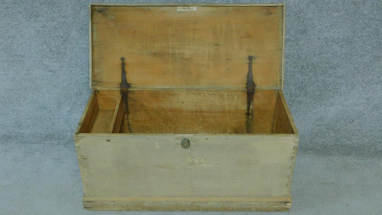 A 19th century painted pine coffer with hinged lid and twin carrying handles. H.44 W.95 D.41cm - Image 3 of 6