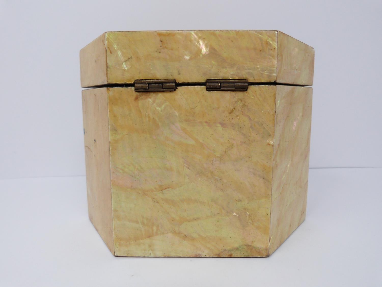 A George III abalone hexagonal tea caddy, silvered lining and inner partition, lockable with key and - Image 3 of 12