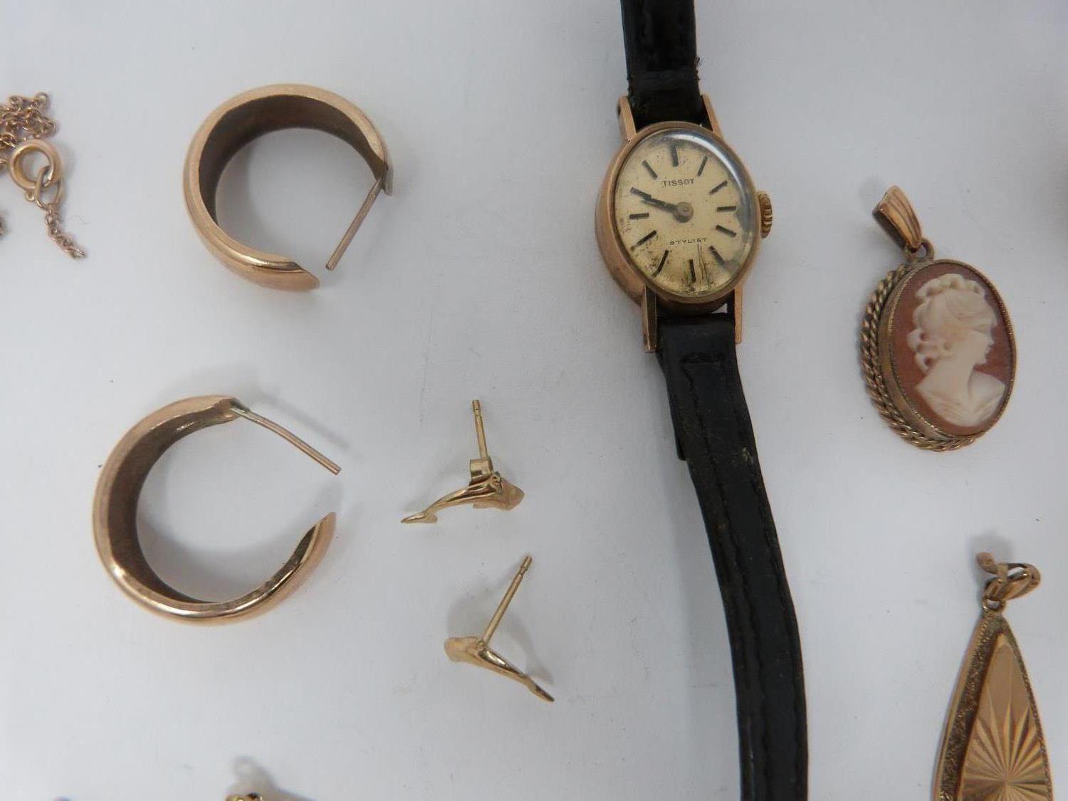 A collection of antique gold and yellow metal jewellery. Including a 9ct gold Tissot ladies watch, - Image 2 of 13