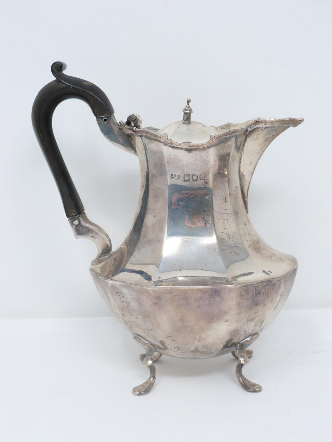 An antique silver coffee pot and tea pot. The Victorian Coffee pot has angular design, maker JH - Image 2 of 19