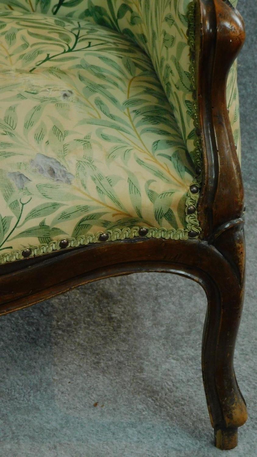 A near pair of French style walnut framed spoon back armchairs on cabriole supports. H.101cm - Image 6 of 9