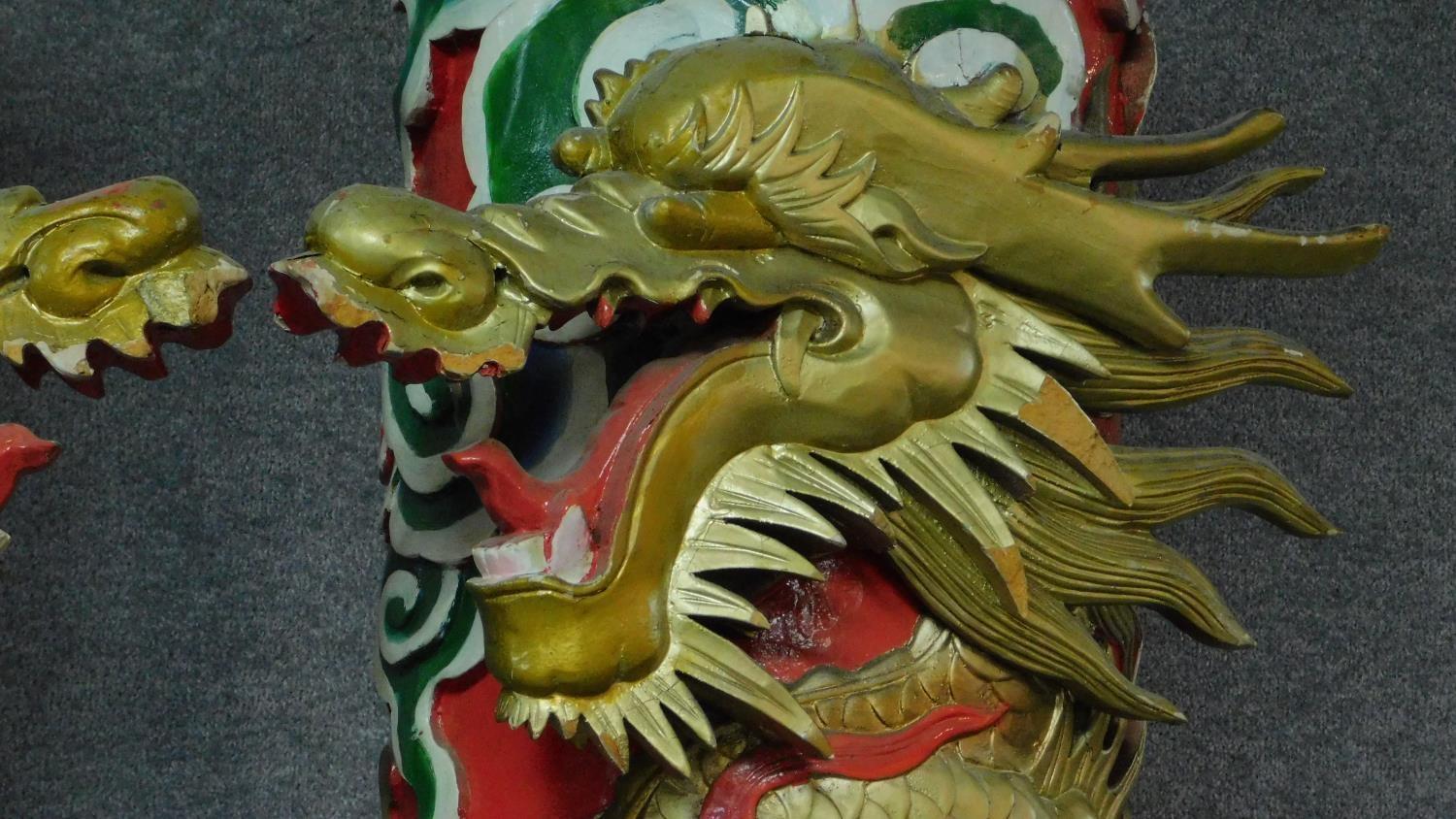 A pair of carved painted and gilded Chinese pillars with dragons wrapped around them and stylised - Image 3 of 5