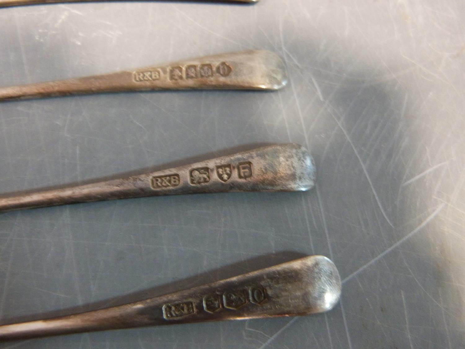 A cased set of British Hallmark silver spoons, each with a different town assay Mark, comes with - Image 7 of 9