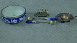 A Wedgwood blue and white porcelain and silver plate salad bowl and matching servers along with a