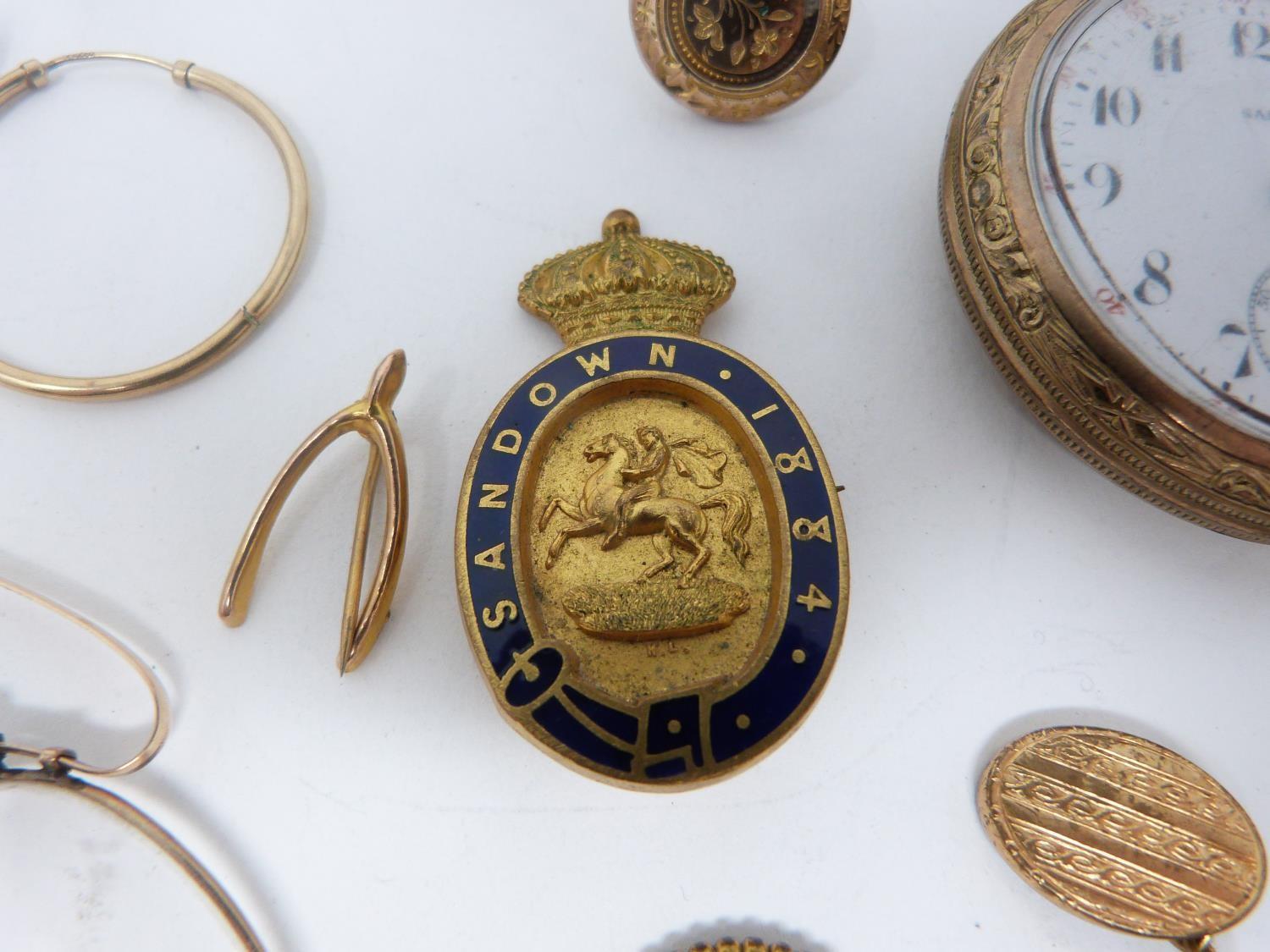 A collection of rolled gold and yellow metal jewellery. Including brooches, a pocket watch, an - Image 4 of 13