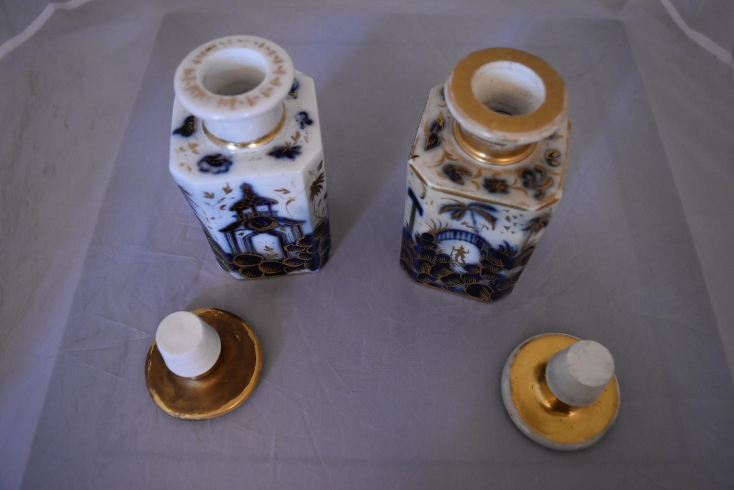 A pair of blue and white French porcelain scent bottles with oriental design and gilded accents. - Image 6 of 6