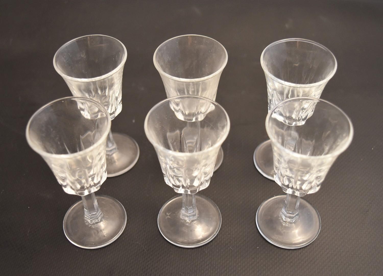 A set of six crystal sherry glasses. H.9cm - Image 2 of 4