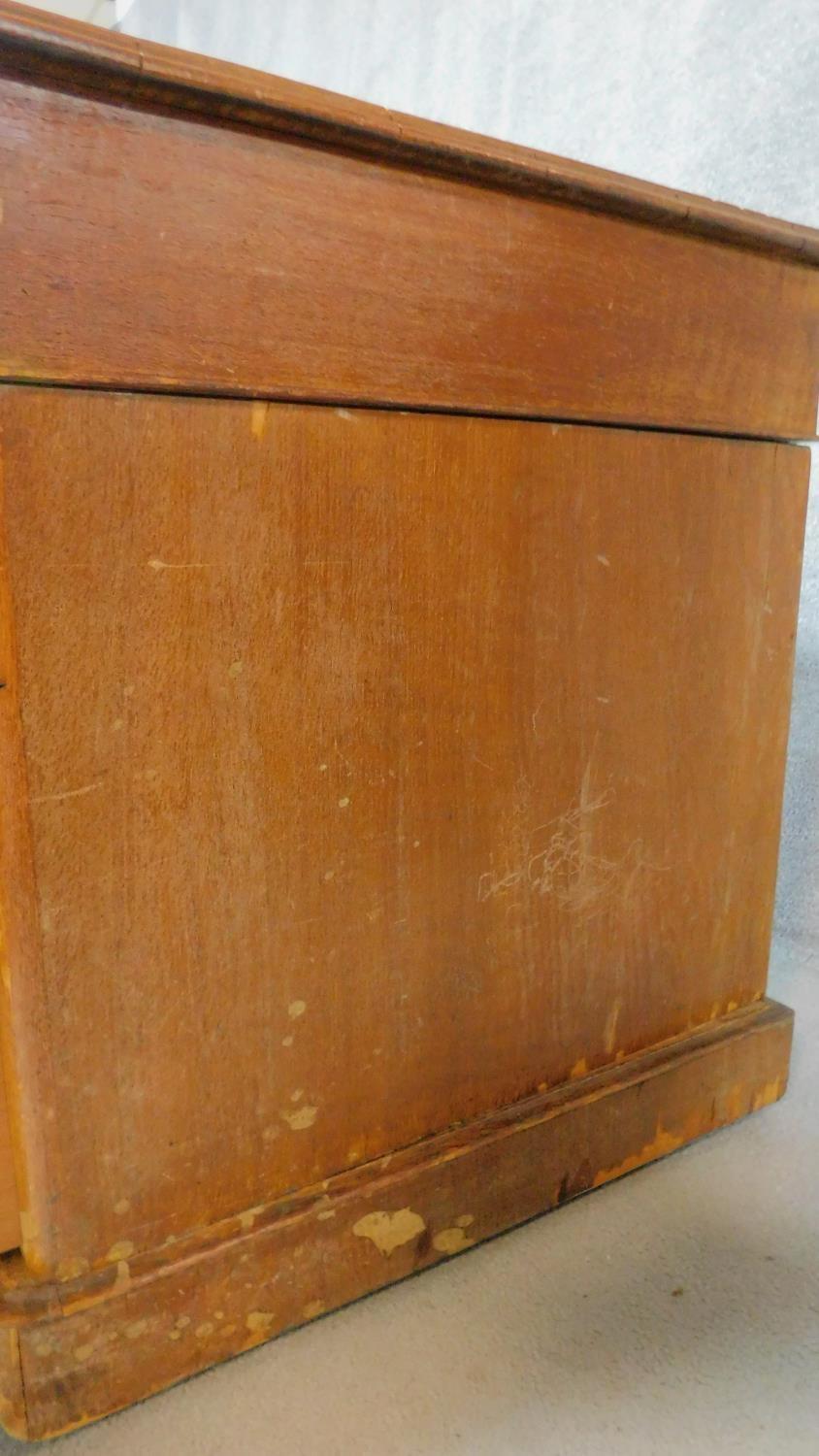 A 19th century oak leather top desk with central long frieze drawer and eight short drawers. H.75 - Image 6 of 8