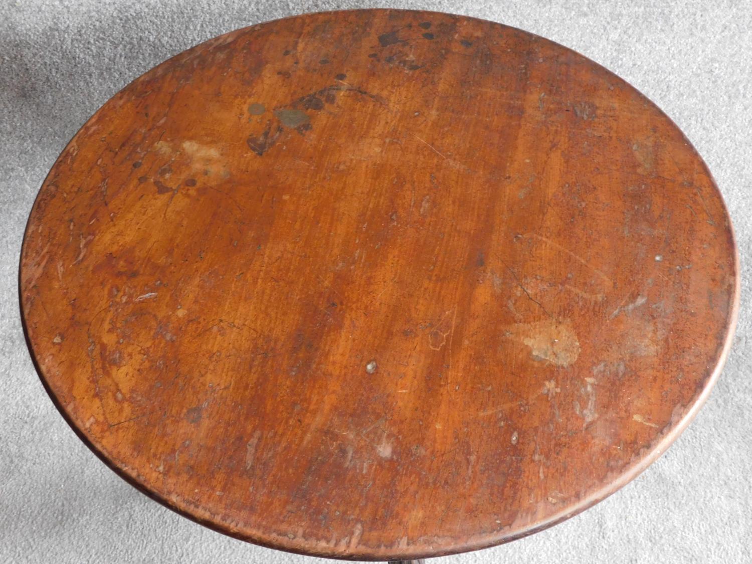 A Georgian mahogany circular tilt top occasional table on well carved tripod cabriole base - Image 2 of 5