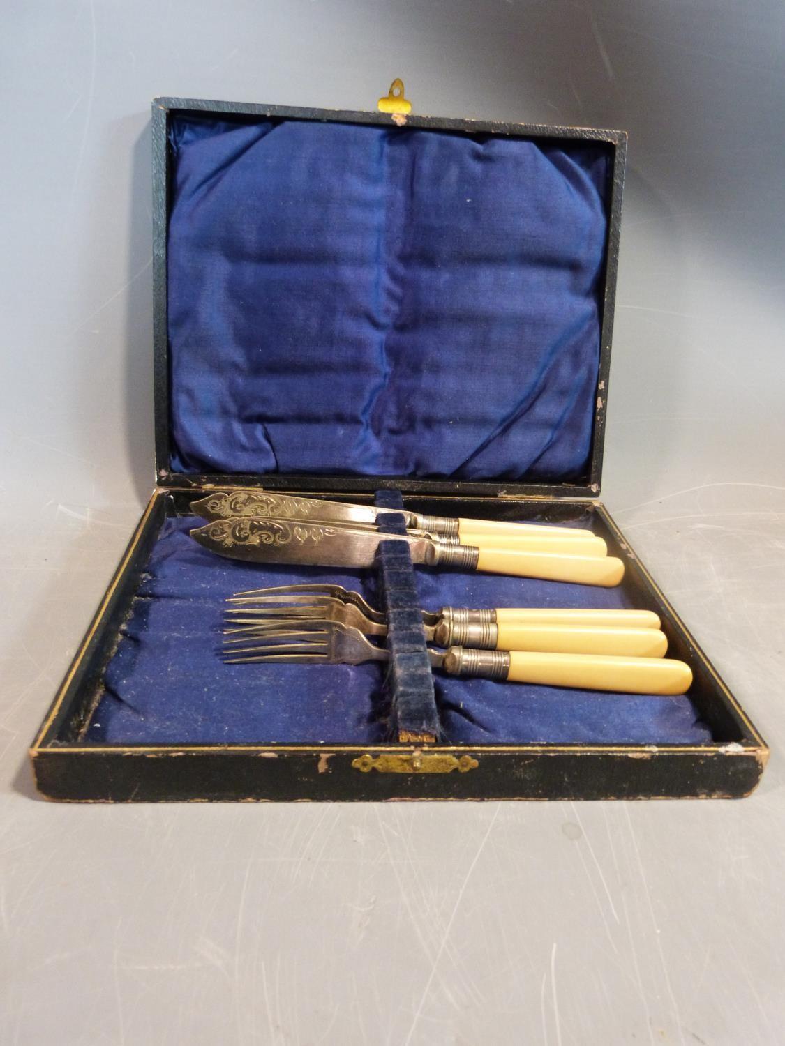 Cased silver brush set and silver plate items. Hallmarked: 1925, Birmingham, S star B for Synyer & - Image 18 of 27