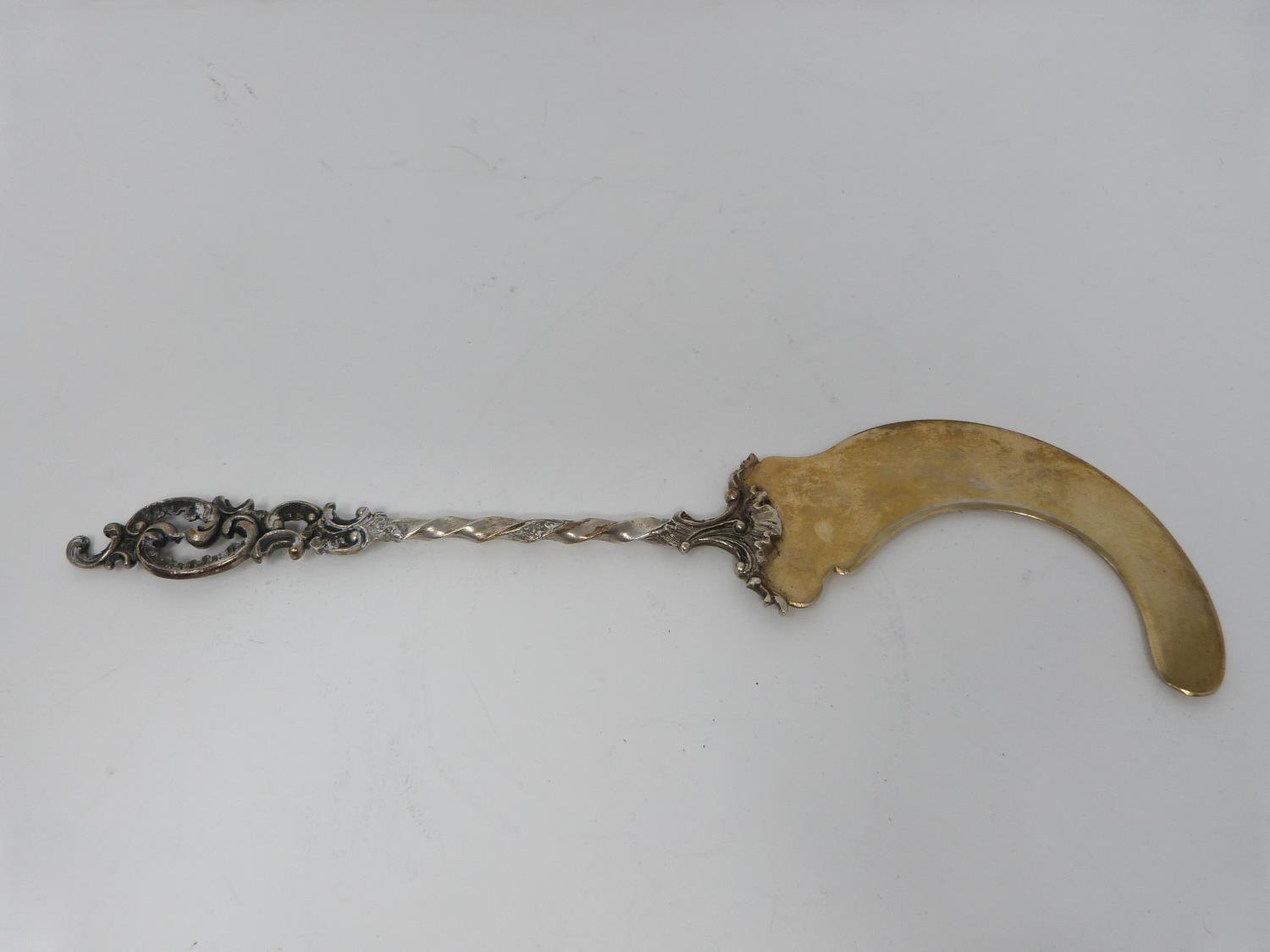 An antique gilded German silver ice cream serving set. Comprising of an ice cream slice and - Image 7 of 12