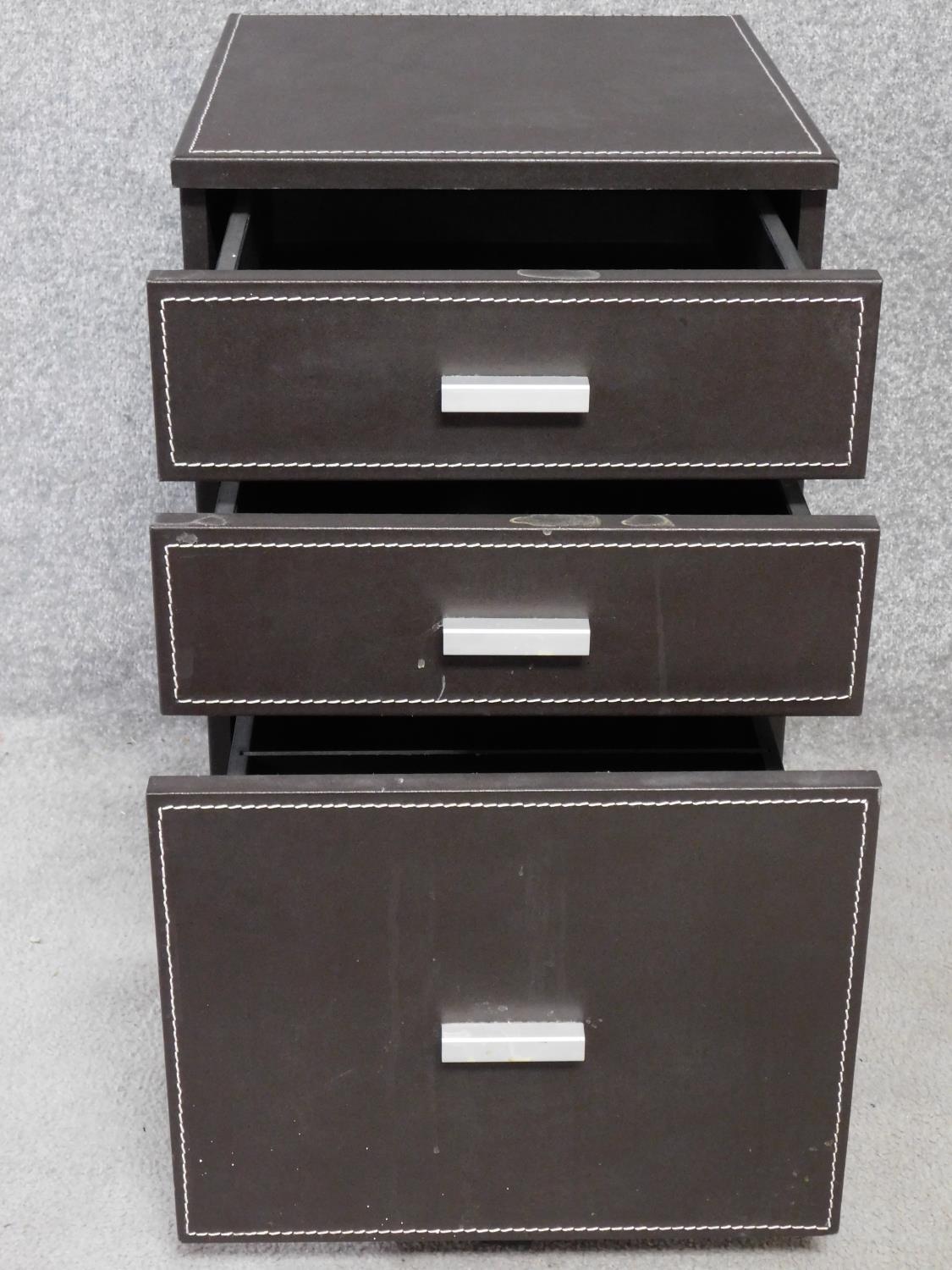 A contemporary three drawer filing cabinet. H.60 W.41 D.46cm - Image 3 of 4